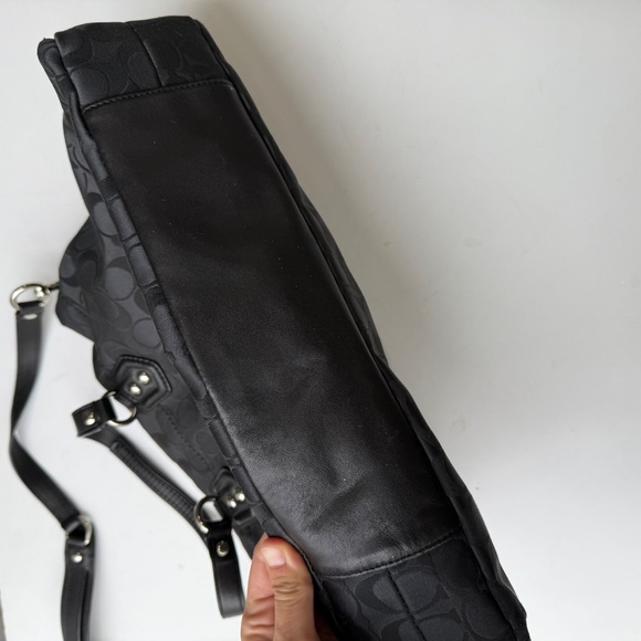 COACH F19244 Black Signature Silver Hardware Medium Ashley Carryall Shoulder Bag - Picture 6 of 6